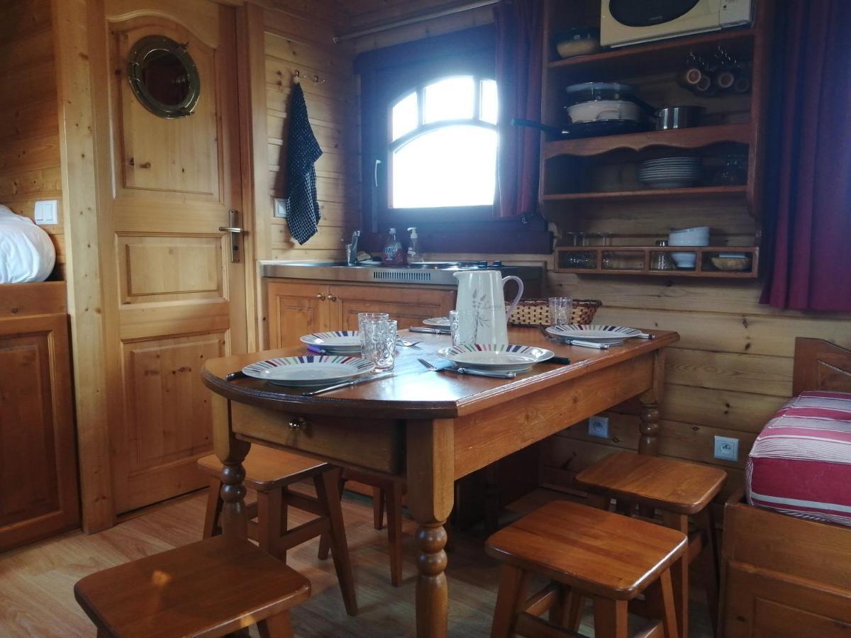 Les Roulottes De La Ferme Des Chanaux Saint-Julien-d'Ance Екстериор снимка