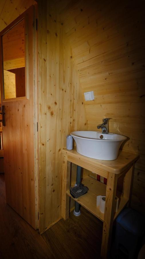 Les Roulottes De La Ferme Des Chanaux Saint-Julien-d'Ance Екстериор снимка