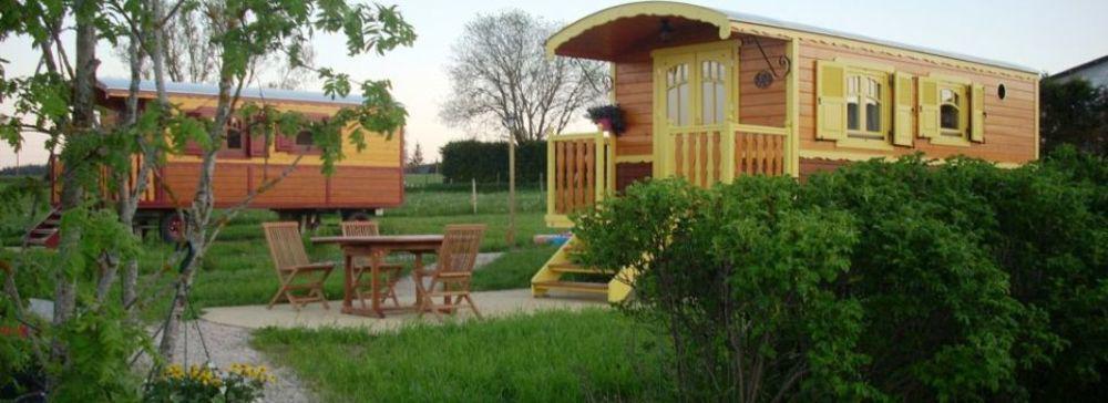 Les Roulottes De La Ferme Des Chanaux Saint-Julien-d'Ance Екстериор снимка